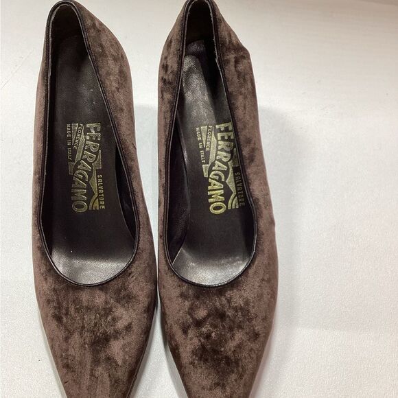 Salvatore Ferragamo‎ Vintage Brown Velvet  Leather Heels Size 6.5 - Picture 4 of 12